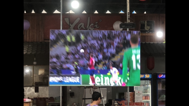 Màn hình LED xem bóng đá quán cafe, nhà hàng quán nhậu